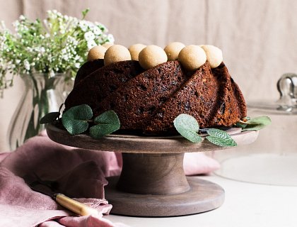 Vegan Simnel Swirl Cake